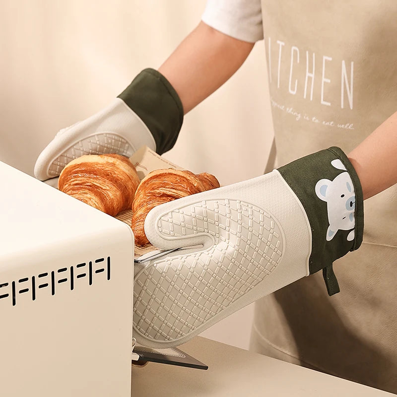Heat-Resistant Silicone Oven Gloves Thickened Non-Slip Kitchen Safety Gloves