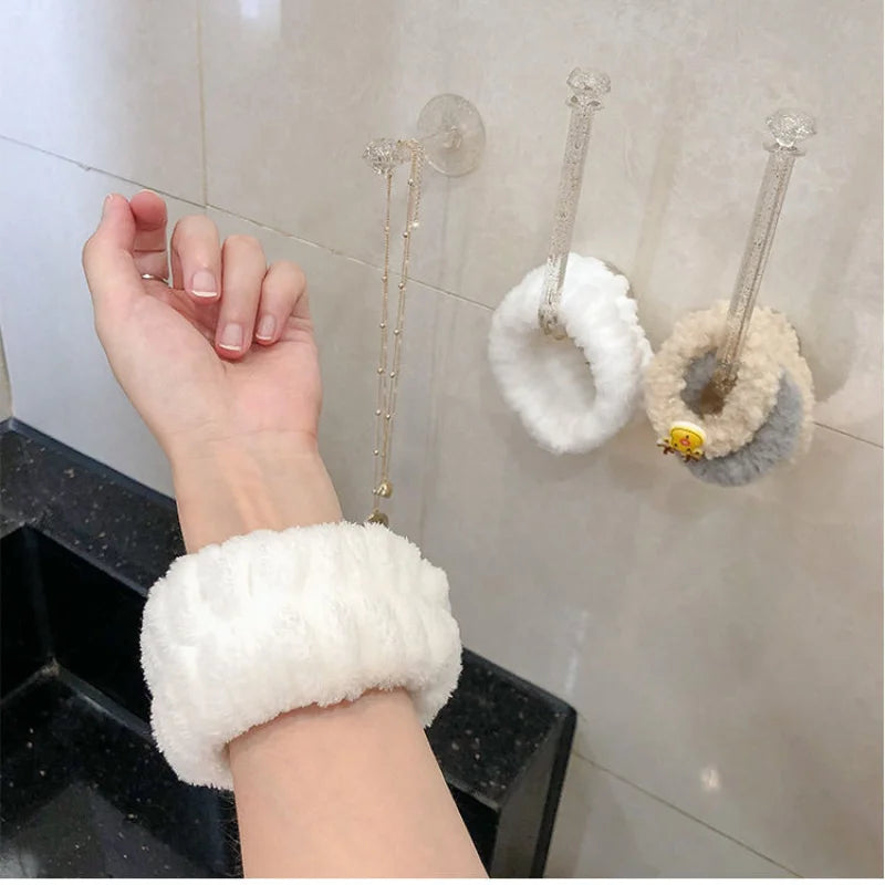 Waterproof Face and Wrist Sweat Wiping Bands Set - Moisture Proof Hairbands & Wrist Guards