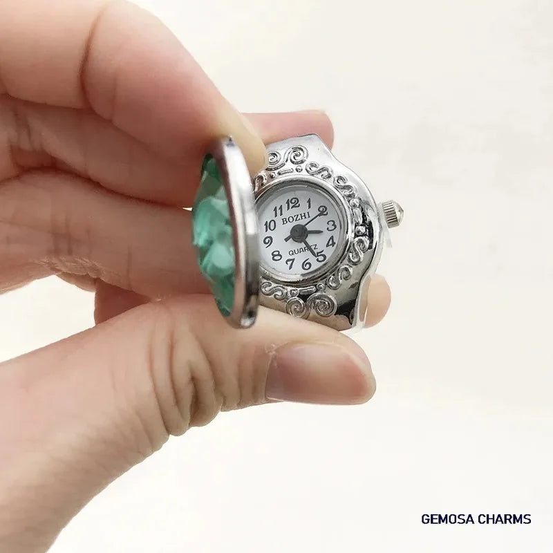 Mini Elastic Strap Alloy Watch with Roman Dial for Women and Men – Punk Finger Style