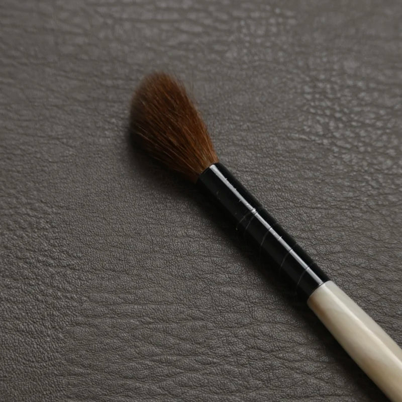 Qiaolianggong Red Squirrel Fur Makeup Brush for Face & Blush