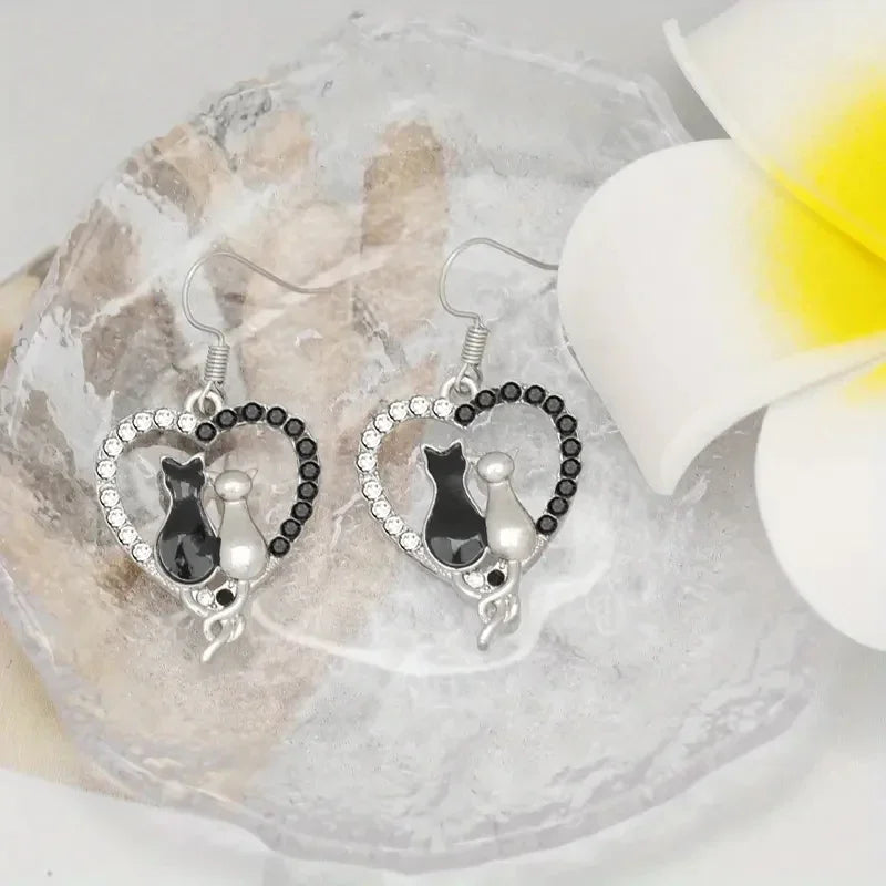 Couple Cats Love Earrings for Women - Cute Heart-Shaped Hanging Jewelry