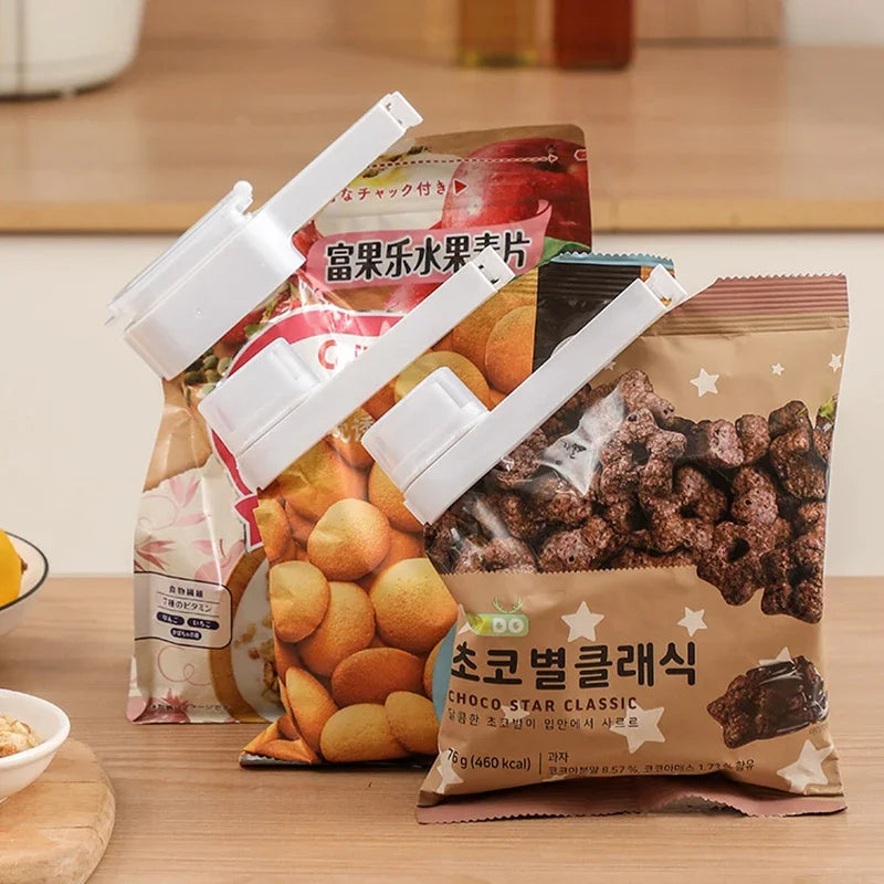 Food Bag Clips with Lid Sealing Clips Moisture-Proof Snack & Milk Bag Sealer
