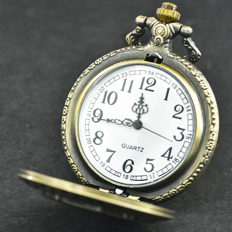 Retro Charm Quartz Pocket Watch Necklace Pendant - Geometric Hollow Carving