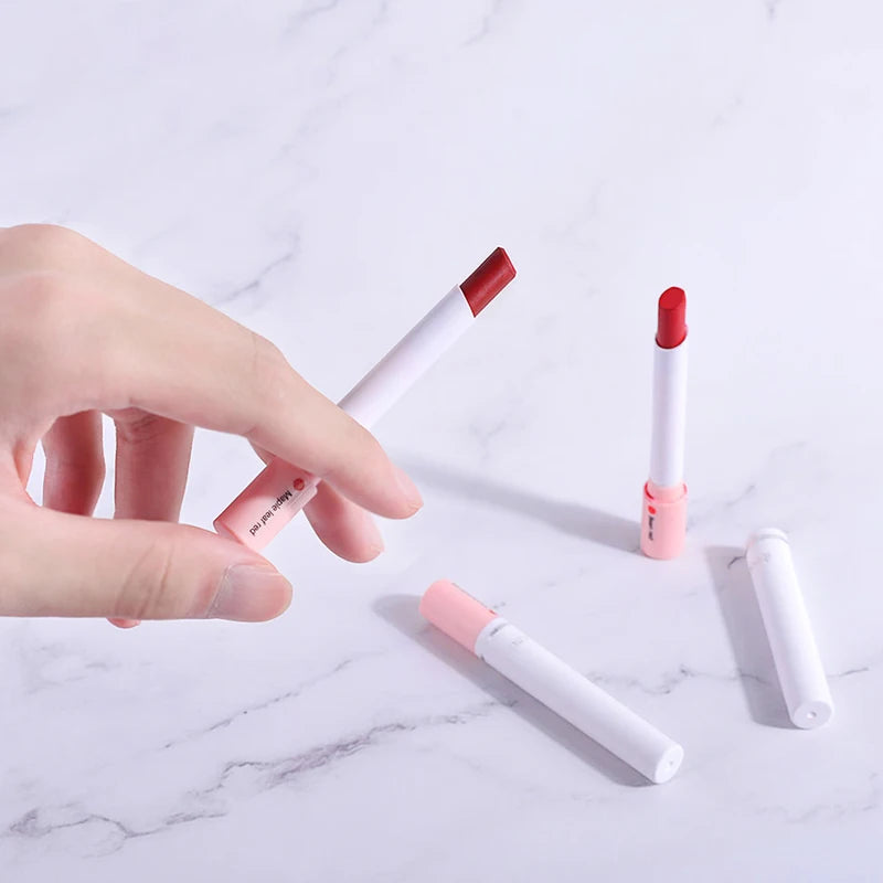 4 Colors Lipstick Set - Long Lasting Waterproof Lip Gloss & Lip Tint Kit