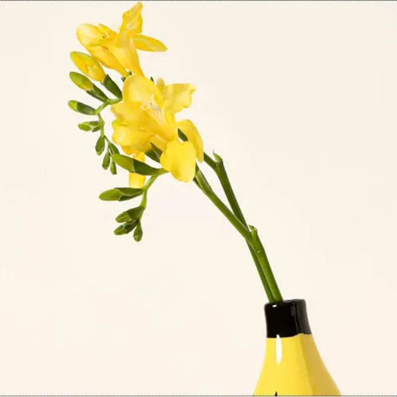 Resin Banana Vase for Flower Decoration - Creative Fruit Art Home Decor
