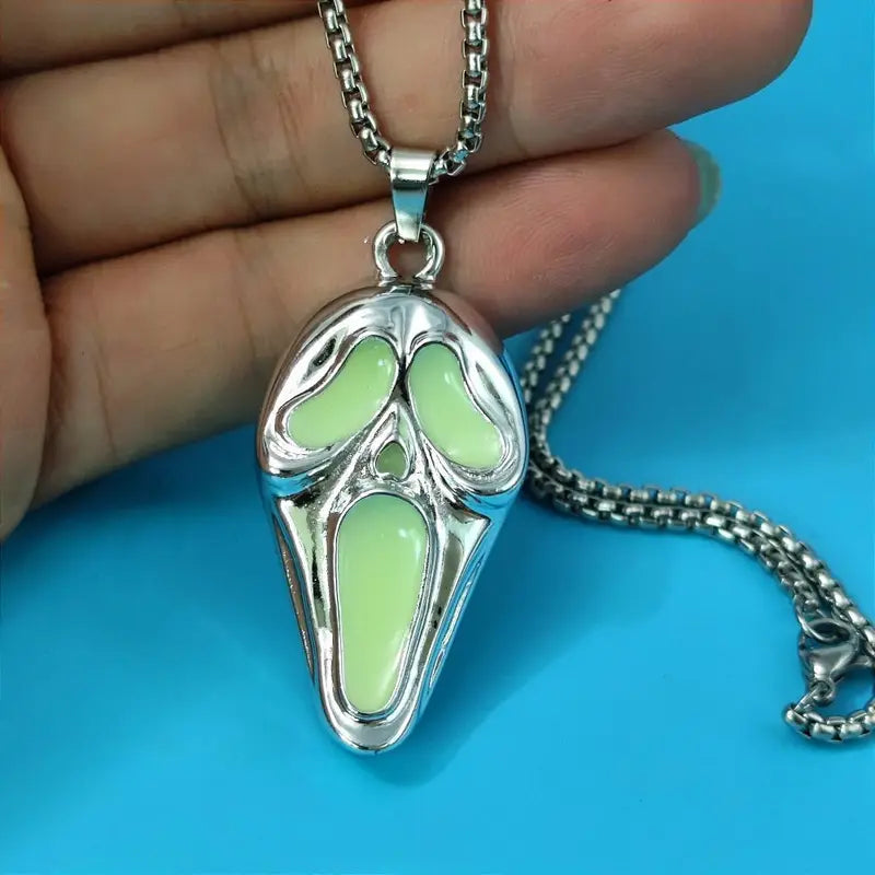 Halloween Skull Mask Pendant with Glowing Effect – Family Party Accessory, Multiple Colors