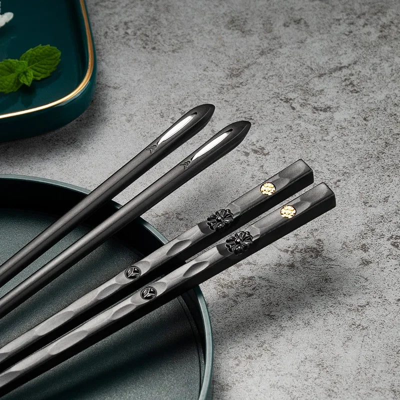 High Quality Non-Slip Chopsticks for Sushi Kitchen Dining & Home Use