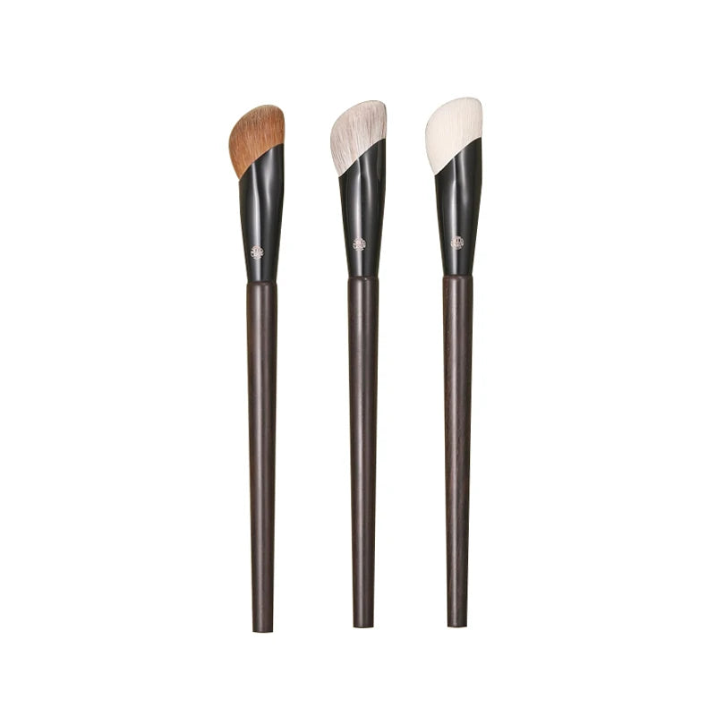 Professional Makeup Brushes - Angled Concealer Brush with Ebony Handle, Soft Goat & Weasel Hair