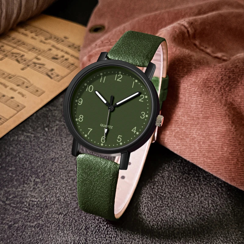 Vintage Women's Leather Strap Quartz Wristwatch - Ladies Classic Watch Gift