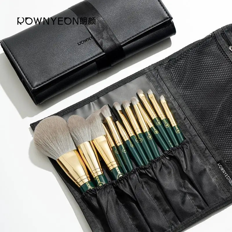 Professional Makeup Brush Kit - Custom Cosmetic Brush Set for Beauty Artists