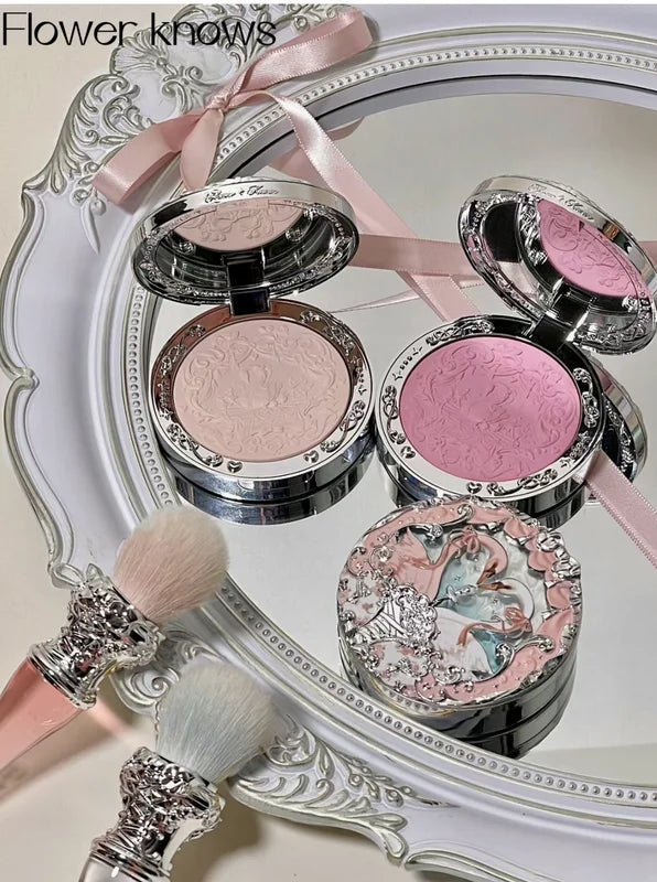 Long-Lasting Blush Powder with Embossed Swan Design - Natural Brightening Makeup, 5g