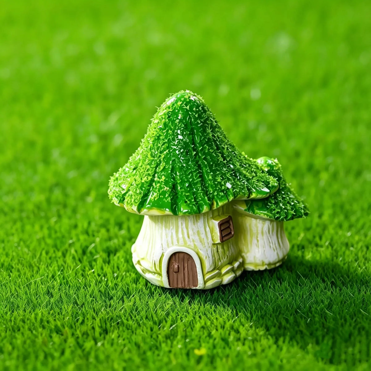 Miniature Mushroom House Garden Ornaments - Cute Landscape Moss Decor, Desktop Bonsai Accessories