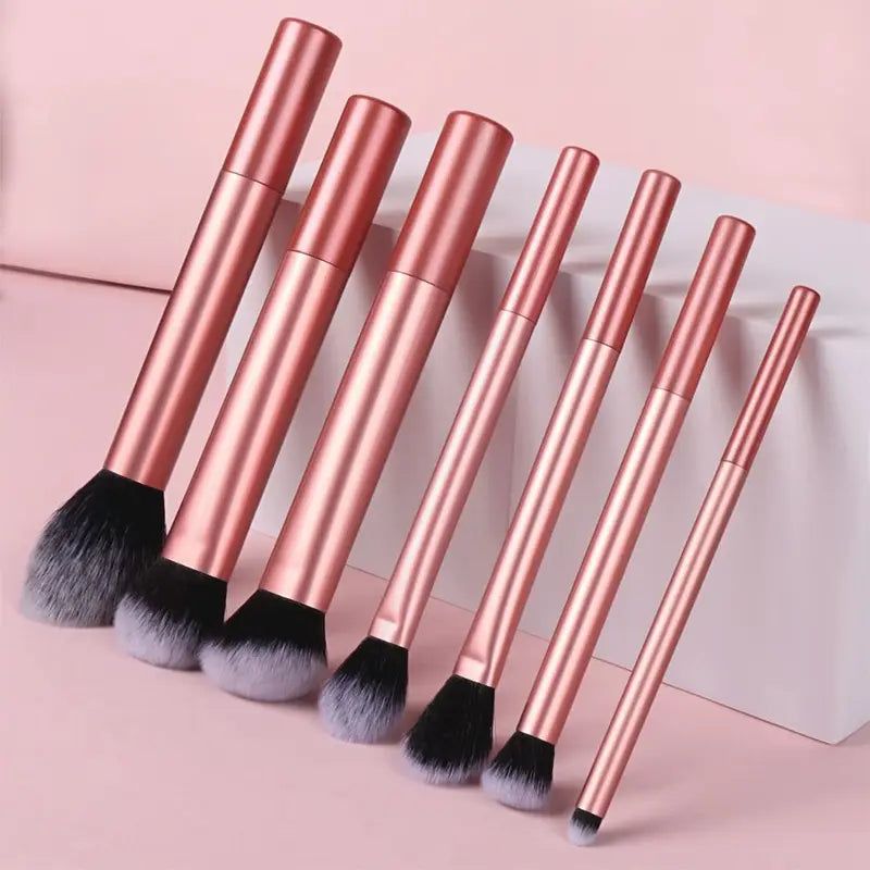7-Piece Makeup Brush Set with Synthetic Hair - Easy to Clean & Professional Finish
