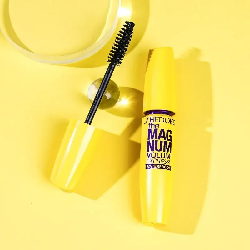 Waterproof 3D Mascara for Long-Lasting Voluminous and Curling Lashes
