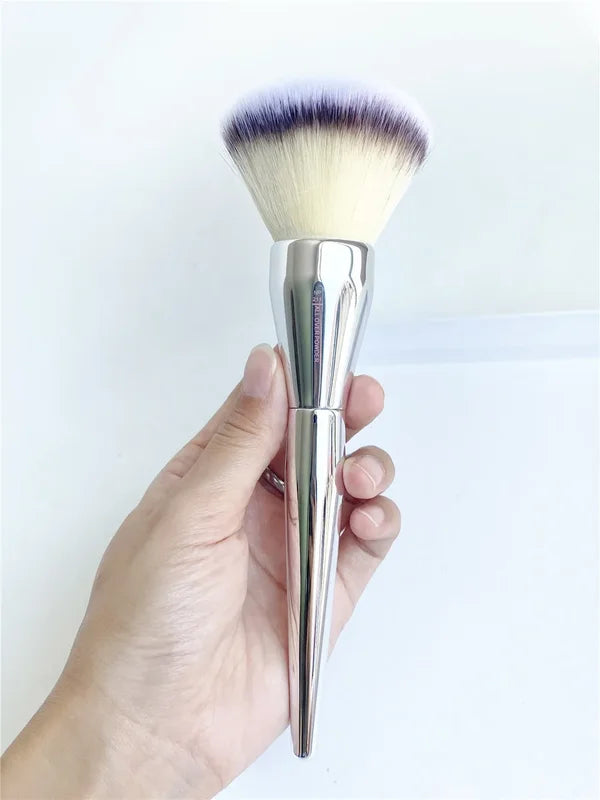 Jumbo Fluffy Powder Brush #211 - Large Round Face & Body Makeup Brush
