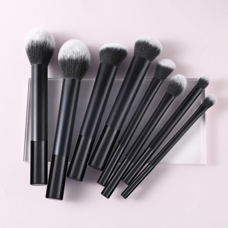 8PCS Makeup Brush Set - Portable Multifuntional Cosmetic Brushes for Daily Use