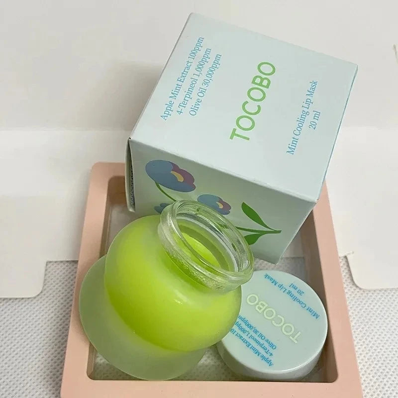 Waterproof Sunscreen Stick with Hydrating and Lightweight Texture for Outdoors