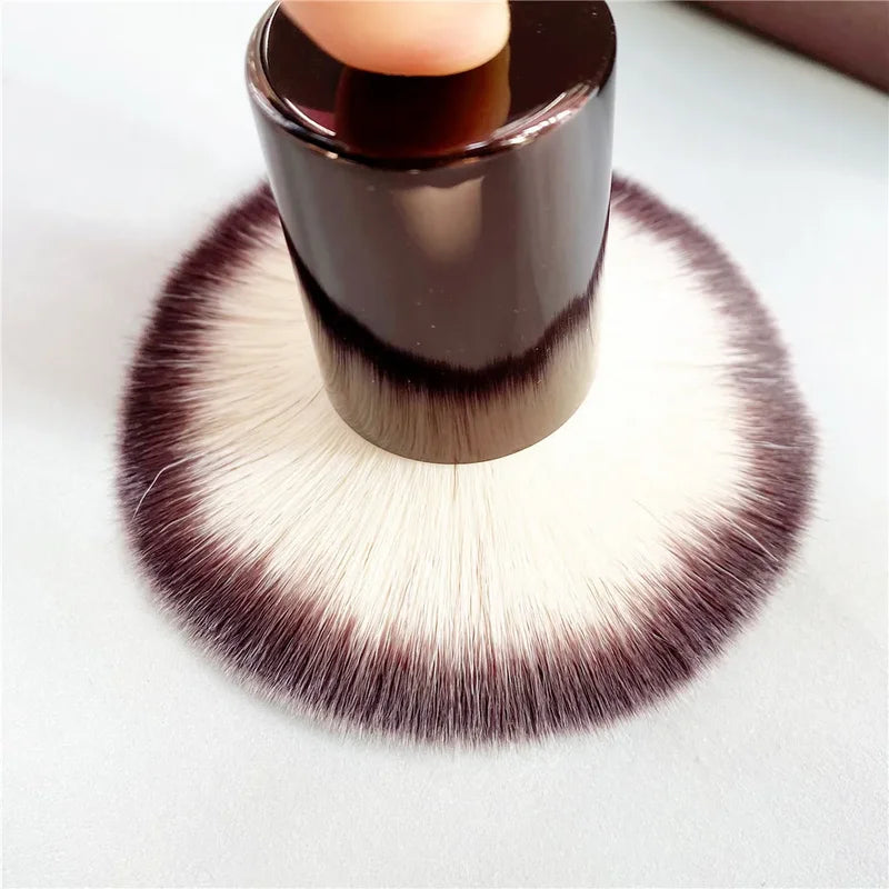 Portable Powder & Blush Makeup Brush - Finishing Kabuki Brush, Brown Metal Handle