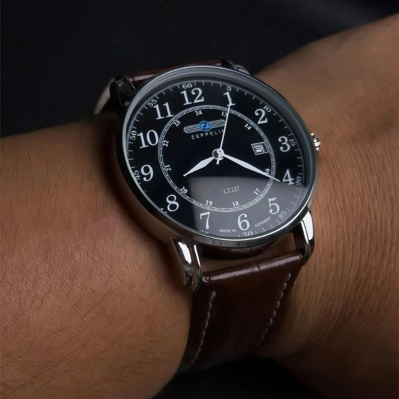 Men's Retro Zeppelin Airship Quartz Watch with Calendar and Business Style