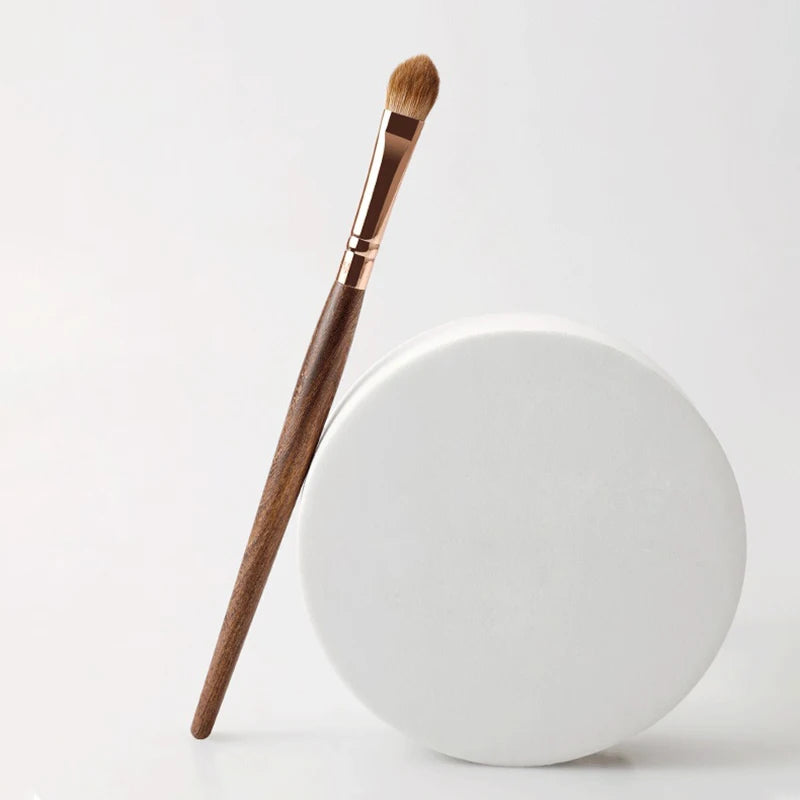 Heart-Shaped Eye Shadow Brush - Natural Sable & Lynx Hair Makeup Tool with Rosewood Handle