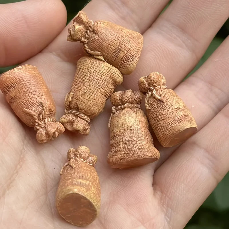 6pcs Realistic Burlap Sack Statues Resin Craft Decor for DIY & Holiday Scenes