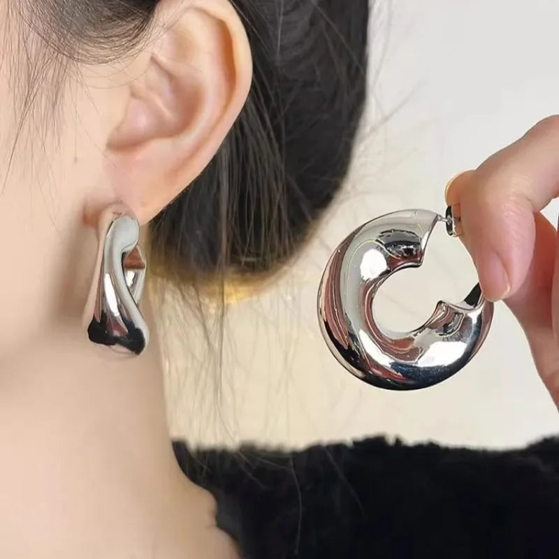 Geometric Irregular C-Shaped Circle Hollow Earrings for Women - Fashion Jewelry