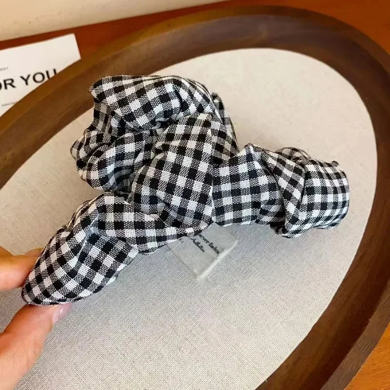 Korean-Style Black and White Checkered Bubble Hair Clip - Minimalist Shark Hairpin
