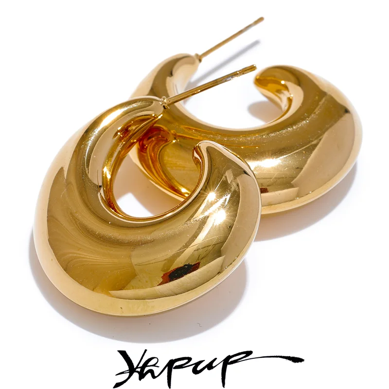 Women’s Chunky C-Shape Stainless Steel Earrings - 18K Plated Waterproof Jewelry