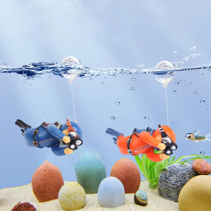 Aquarium Fish Tank Decoration Resin Mini Diver & Floating Ball Set - Glow in Dark