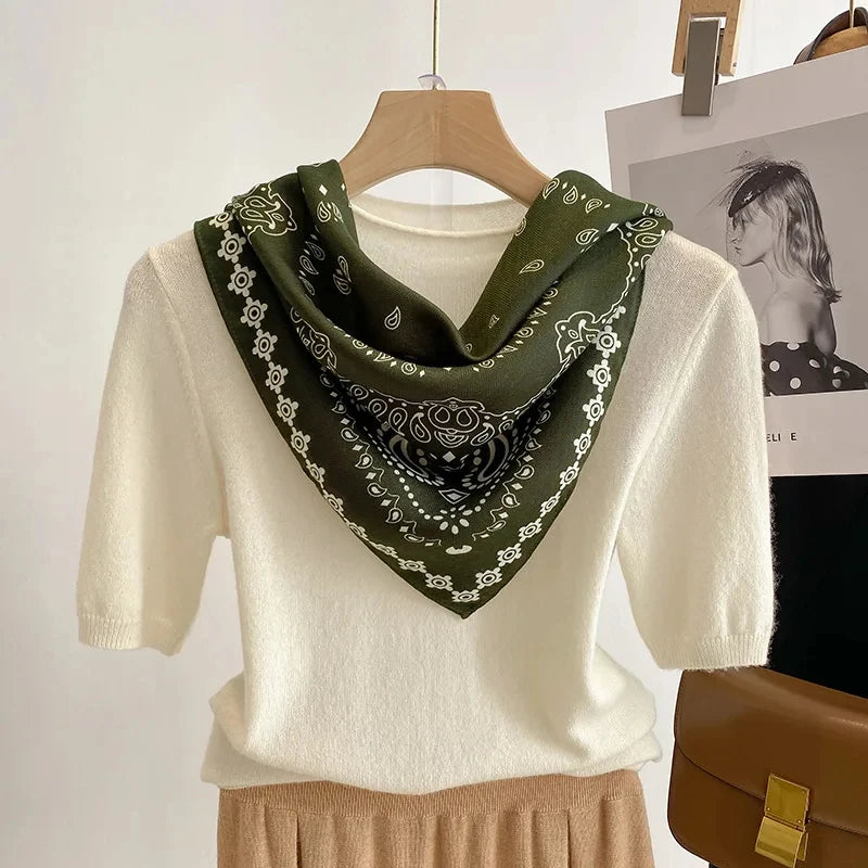 Green Cashew Flower Print Square Scarf Women's Breathable Silk-Feel Fashion Accessory