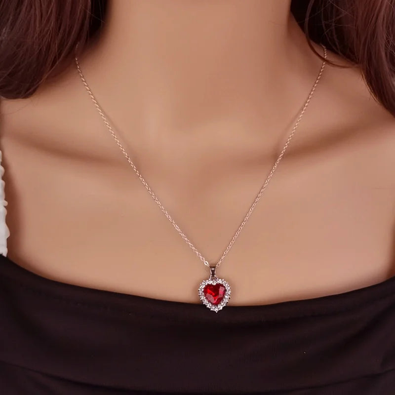 Luxury Crystal Heart Pendant Necklace for Women Party Jewelry Gifts