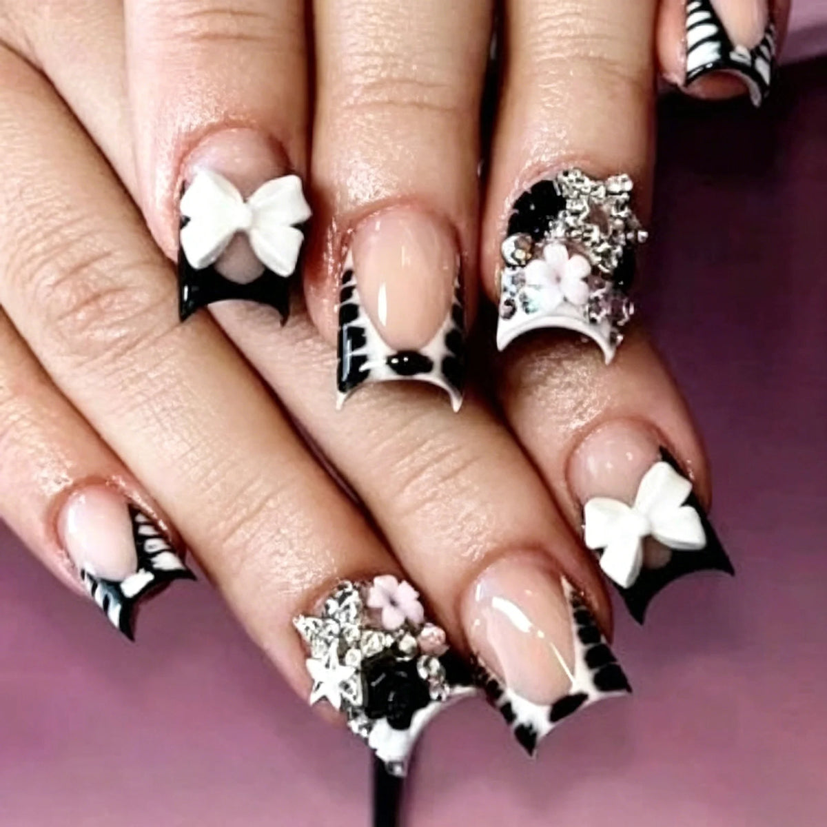 24pcs French Leopard Nail Set with 3D Bowknot & Rhinestone Stars - False Nails for Manicure
