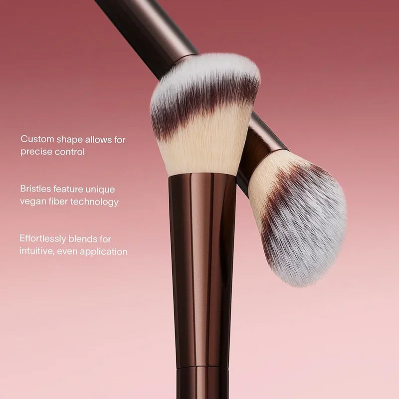 Angled Blush Brush No.15 - Contour Makeup Brush with Synthetic Hair & Metal Handle