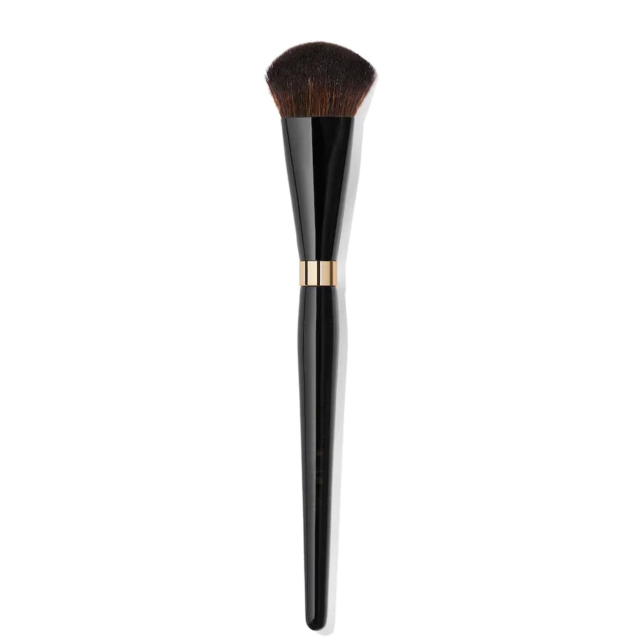 Angled Foundation Brush for Cream and Liquid Makeup - Soft Synthetic Hair