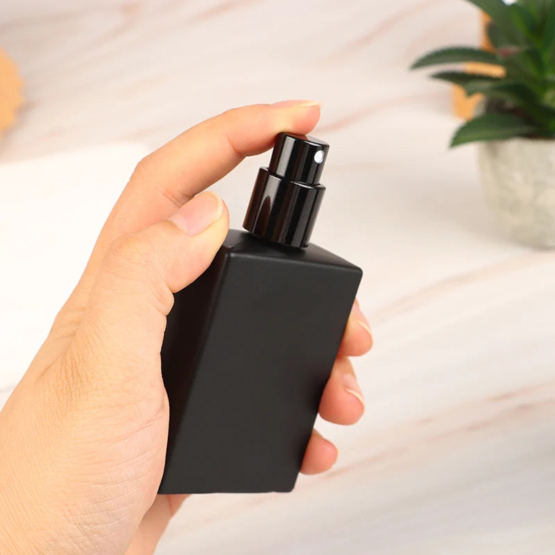Portable Glass Perfume Spray Bottle 30/50ml Elegant Refillable Water Mist