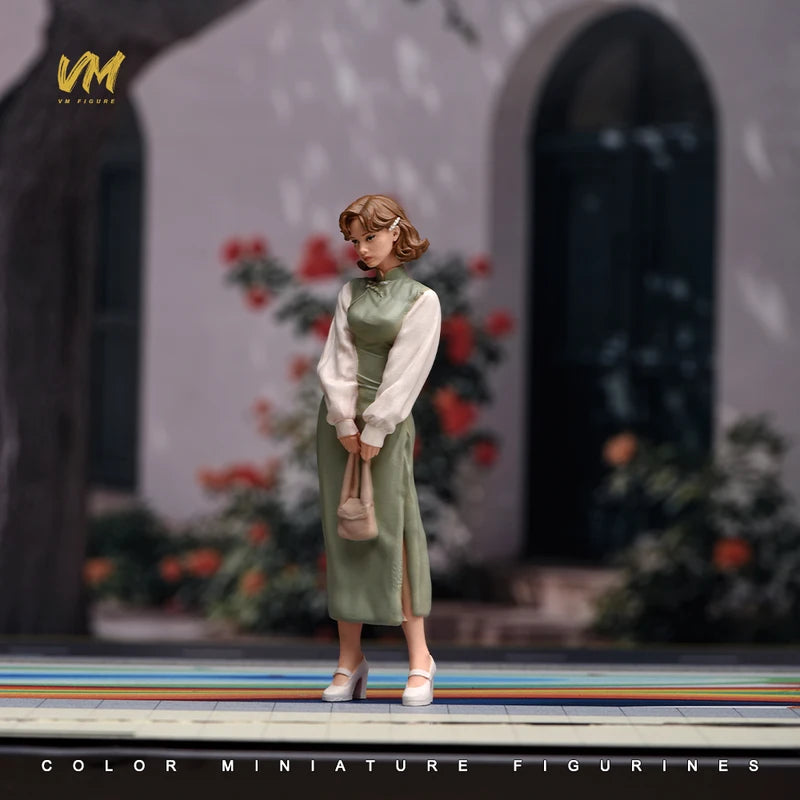 Miniature Female Figure Model for Vehicle Decoration and Collectibles - 1/64 to 1/18 Scale