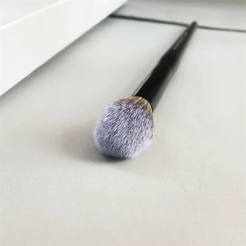 Powder Contour Brush - Soft Synthetic Tapered Makeup Brush for Sculpting & Blending
