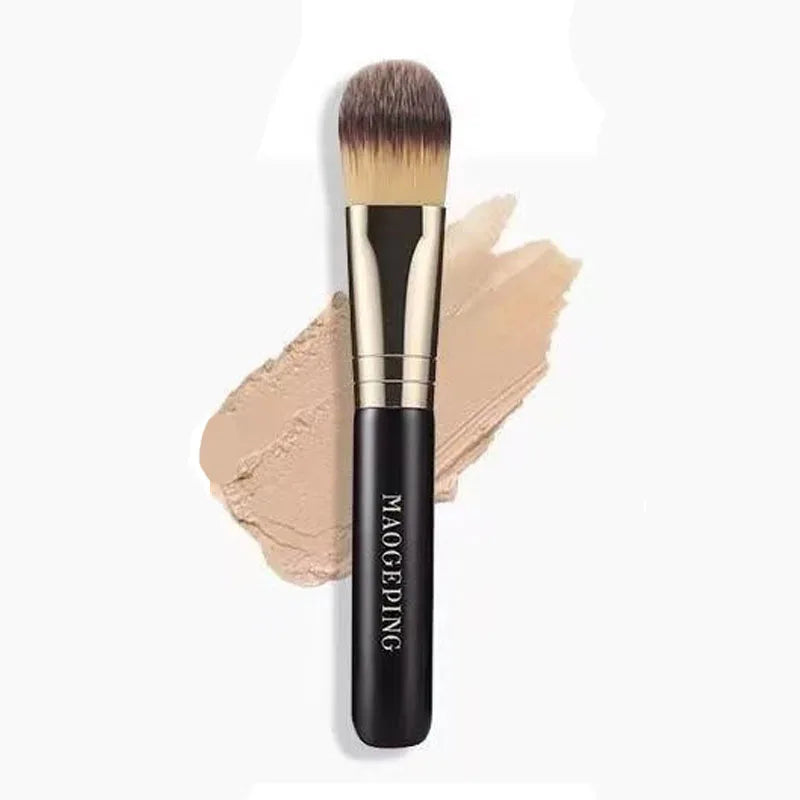 Portable Makeup Brush Set with Foundation, Highlighter & Concealer Brushes