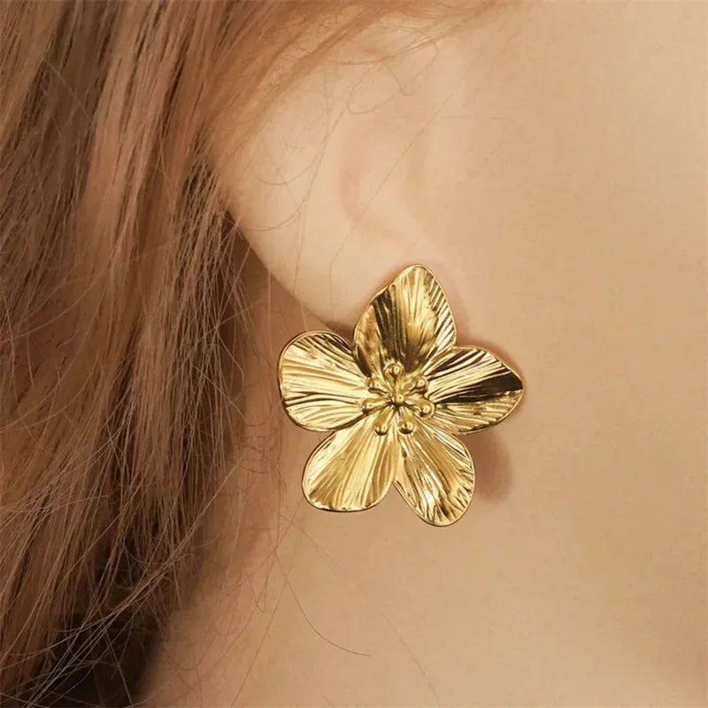 Hypoallergenic Vintage Flower Stud Earrings 18k Gold Plated Stainless Steel Women