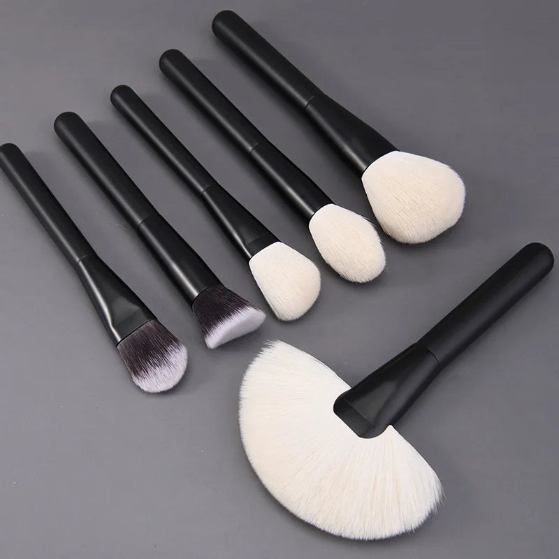 18-Piece Makeup Brush Set with Natural Goat Hair - Professional Cosmetic Tools