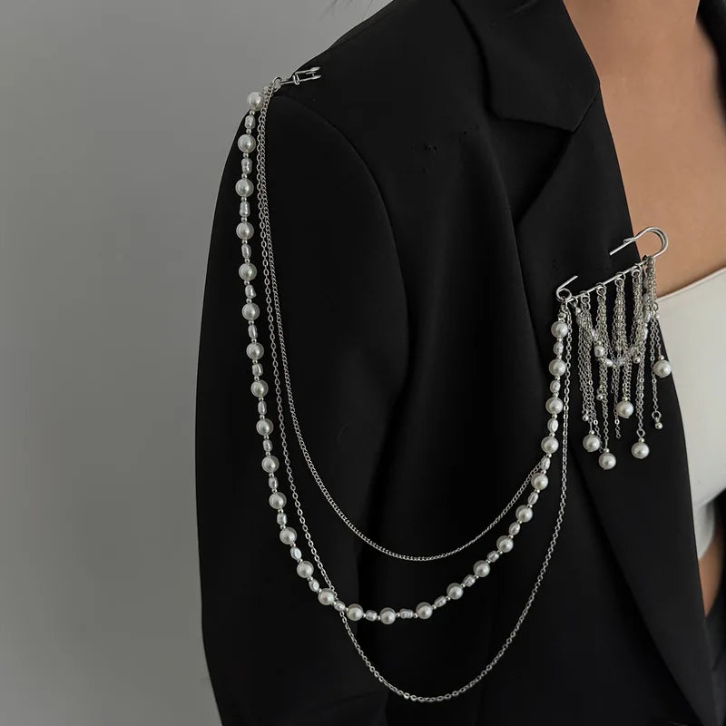 Personalized Pearl Brooch with Chain Tassel for Women Fashion Accessory