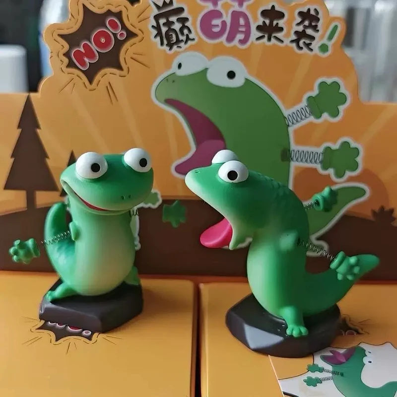 Lizard Ornament Keychain - Cute Resin Desk Accessory & Party Gift
