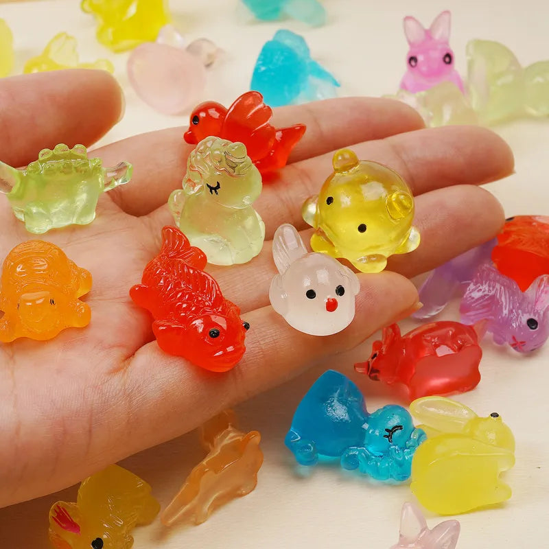 50 PCS Luminous Mini Resin Animal Figures Tiny Glow-in-The-Dark Miniatures
