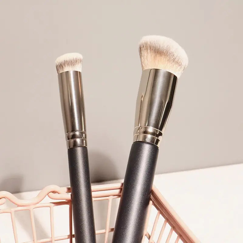 Large Eyeshadow & Contour Makeup Brush Set - Face Foundation & Concealer Brush