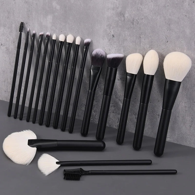 18-Piece Makeup Brush Set with Natural Goat Hair - Professional Cosmetic Tools