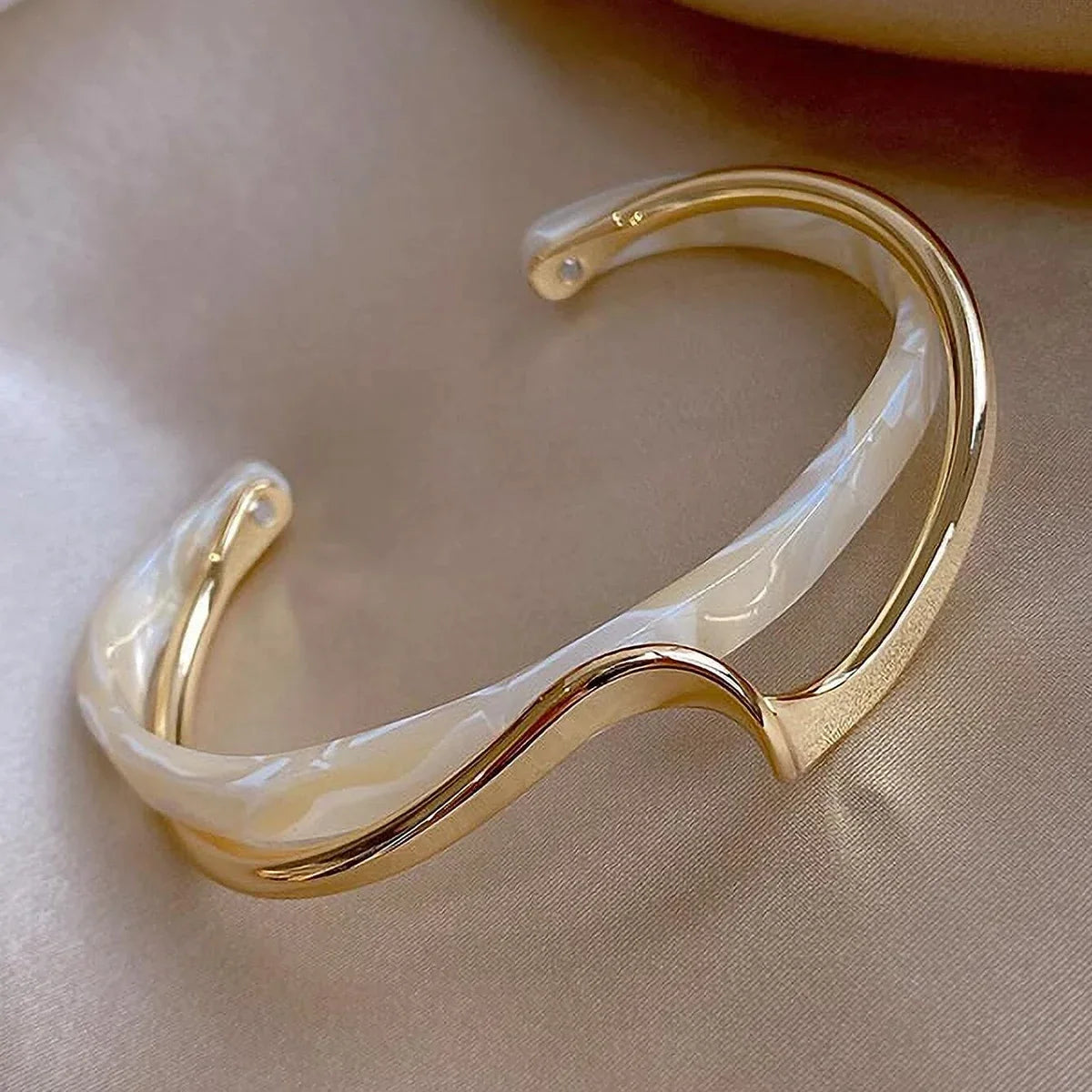 Elegant Metal Textured Bangle - Minimalist Curved Jewelry Bracelet