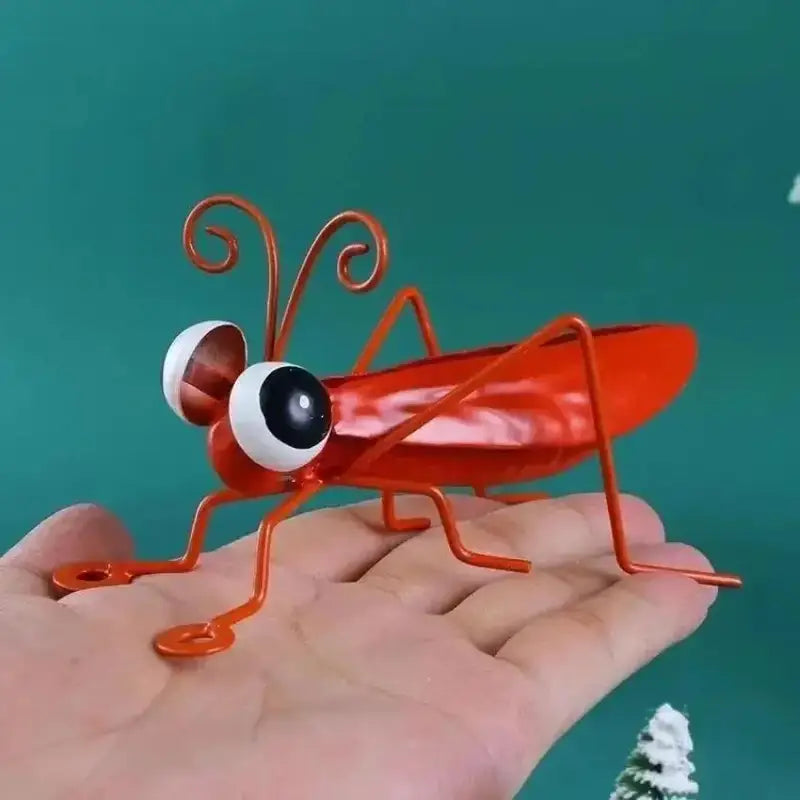 Metal Grasshopper Garden Decor - Outdoor Wall Art, Lawn & Courtyard Decoration