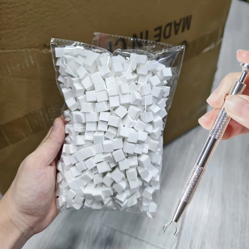 White Nail Sponge Cubes Set with Pickup Tool for Gradient & Ombré Nail Art