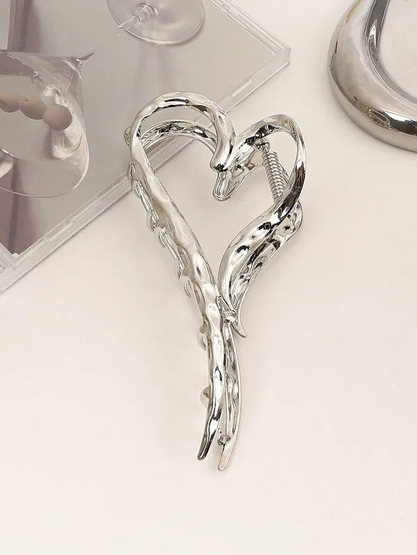 Elegant Heart-Shaped Hair Claw Clip for Women - Non-Slip Hair Accessory
