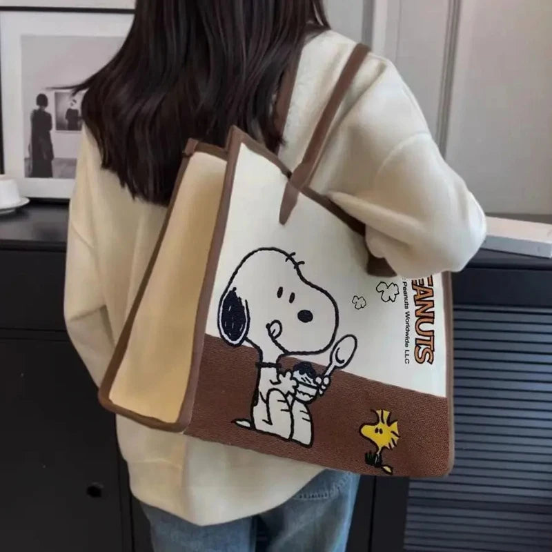 Large Capacity Cartoon Snoopy Woodstock Tote Bag for Students and Commuters